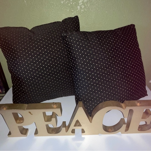 B.Step throw pillows, sofa or bed decorative pillows, brand new! - Picture 5 of 5